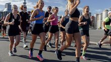 people running